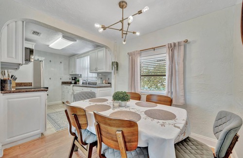 Clearwater Beach Apartment | Watch the dolphins! Waterview, 2-bed, Heated pool!