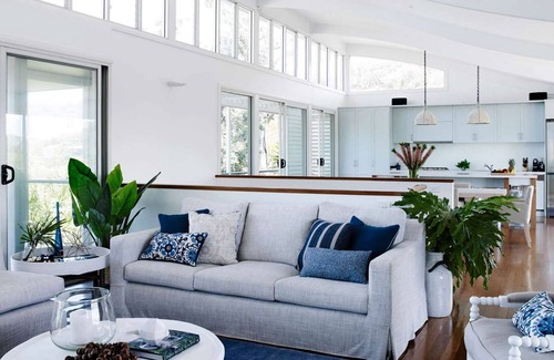 Palm Beach House | Water And Waves by Contemporary Hotels