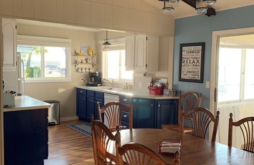 Houghton Lake Cottage | Water Front Family Cottage on the West Shore of the North Bay