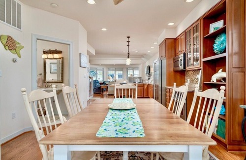 Broadkill Beach House | WATER VIEWS, MINI WEEKS, AND PET FRIENDLY! BOOK TODAY!