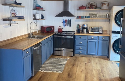 Georgetown House | Water views! Private community beach! Pet friendly