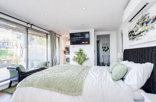 Whitefoot House | Waterbank Cabin
