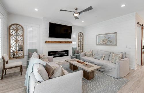 Crystal Beach House | Waterdog I