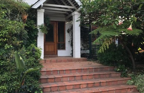 Greater Johannesburg Metropolitan Area Bed & Breakfast | Waterfall Cottages