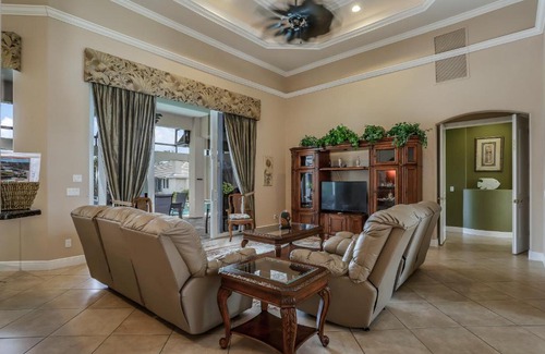 Marco Island House | Waterfall Villa