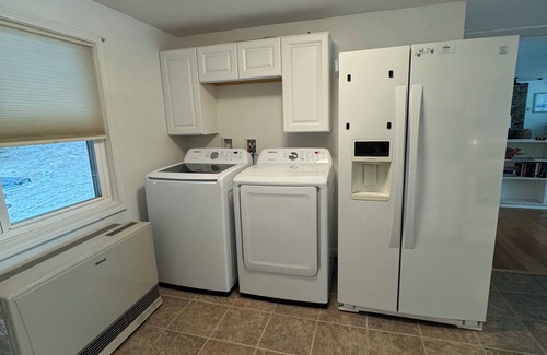 Windham House | Waterfront 3BR Home on Little Sebago Lake