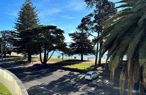 Cowes Apartment | Waterfront at Waves