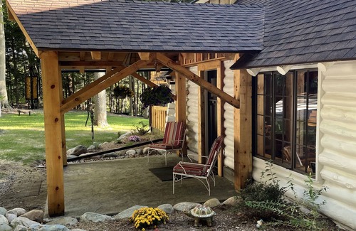 Mayfield Cabin | Waterfront, boats included, Cozy cabin on private lake, 25 minutes from TC.