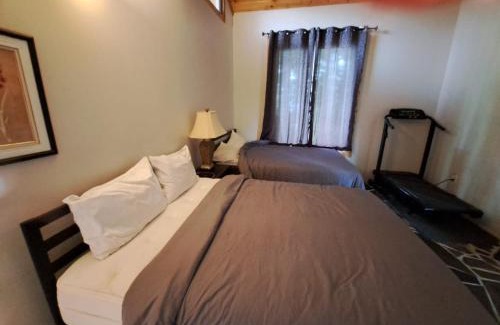 Lion's Head House | Waterfront Cottage in Lion's Head