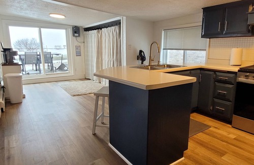 Green Bay House | Waterfront Cottage, with sand beach, near Lambeau and Door County!