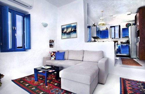 Antiparos House | WATERFRONT CYCLADES HOME W/STUNNING SEASIDE & ROLLING MOUNTAIN VIEWS!n