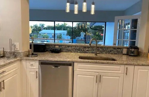 Plantation House | Waterfront Fort Lauderdale House with Heated-pool - 3 Bedrooms 1.5 bathrooms