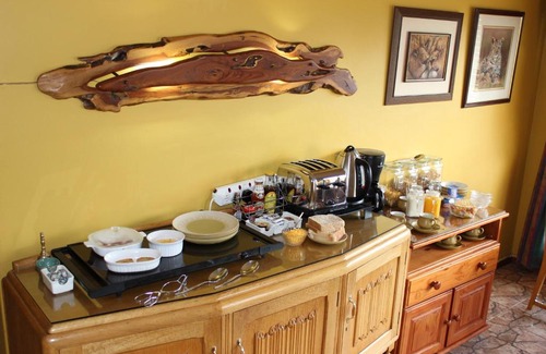Carolina House | Waterfront Guest House