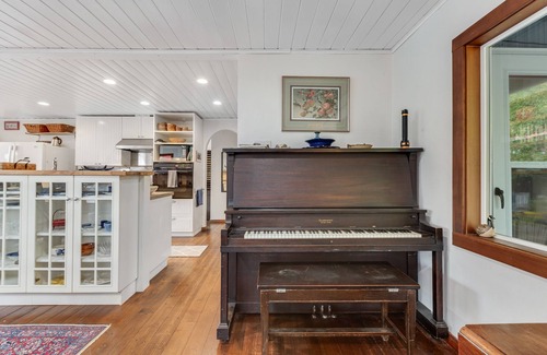 Seabeck House | Waterfront home on Hood Canal with great views, kayaks, SUPs, 4 decks - 1 Dog OK