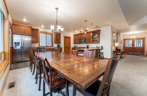 Orondo House | Waterfront Home, Pool, Hot Tub. Minutes to Chelan!