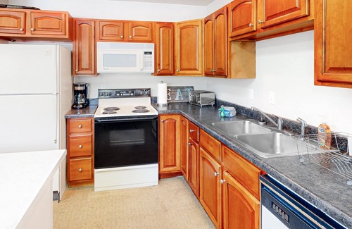 Laketown House | Waterfront home w/full kitchen & a large deck with beautiful Bear Lake Views