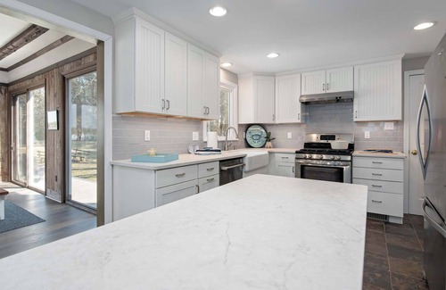 Bozman House | Waterfront Home with Pool & Pet Friendly
