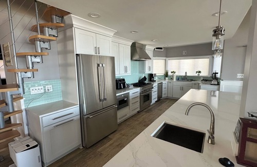Cobb Island Cottage | Waterfront Island Cottage with Loft and Private Pier