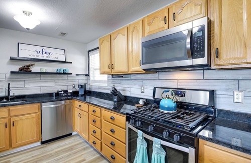 Kingston Apartment | Waterfront Kingston Apartment w/River Access!