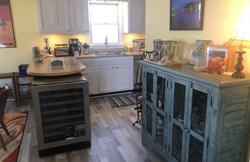 Keen-Wik On the Bay House | Waterfront La Danza del Sol Sleeps 10n "Everything is awesome!" Guest Proclaims