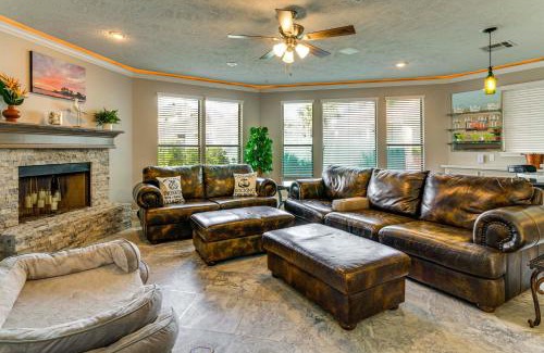 Walden on Lake Conroe House | Waterfront Lake Conroe Home with Pool Access!