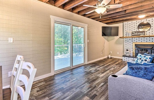 Caryville Cottage | Waterfront Lake Cottage w/ Dock, Gentle Slope