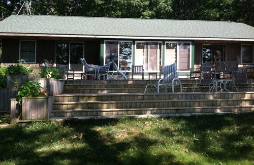 Montague Cottage | Waterfront Lake Michigan Cottage