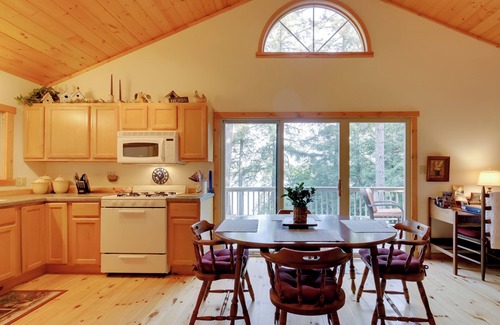Mercer Cabin | Waterfront Mercer Cabin w/Wraparound Porch!