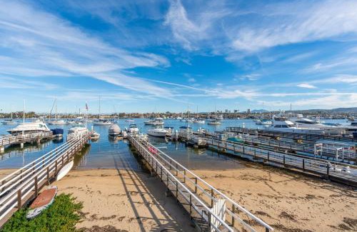 Balboa Peninsula House | Waterfront Newport Condos w. Dock Access Walk to Balboa Fun Zone and Beach