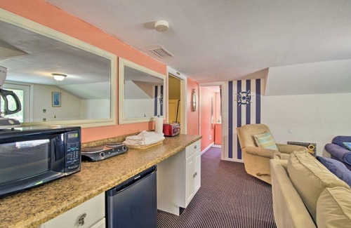 Tropic Villa | Waterfront Oasis, DOLPHINS, Deep Water Dock, Tiki Bar, Ocean Boating, Live Music