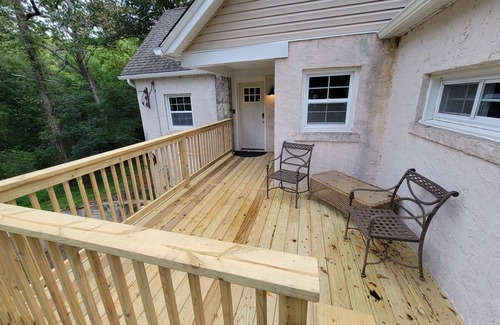 Earlville House | Waterfront & Serene w/King Bed