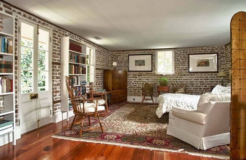 South of Broad Bed & Breakfast | Waterfront Stay in a Historic Carriage House!