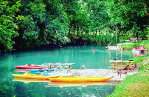 Seguin House | Waterfront Teepee 3 Jumping Fish