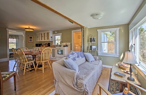Boothbay Cottage | Waterfront Tidal Cove Cottage-Kayak & Views!
