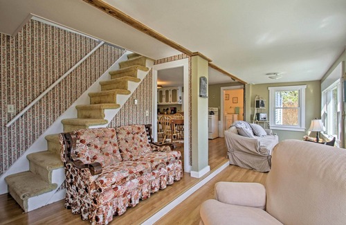 Boothbay Cottage | Waterfront Tidal Cove Cottage-Kayak & Views!