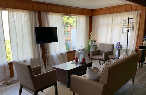 Sudden Valley House | Waterfront two bedroom rambler (Geneva area)