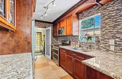 Hallandale Beach Villa | Waterfront Villa | Pool Oasis + Near Beaches & Casino