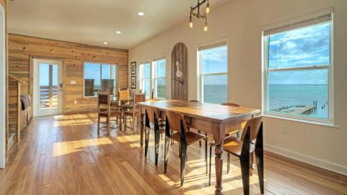 Flour Bluff House | Waterfront w Bay Views Shared Pool Boat Dock Marlin Madness by AvantStay