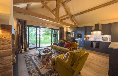 Wing Cottage | Waters Edge, a romantic cottage with stunning views of Talkin Tarn