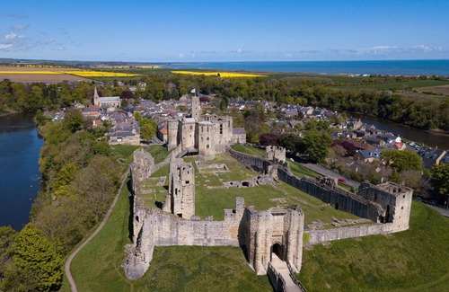 Warkworth House | Waters Edge - Warkworth