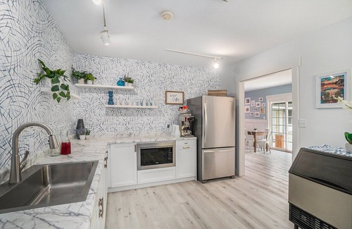 South Haven Bed & Breakfast | Waters View Inn