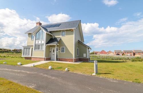 Beadnell House | Waterside