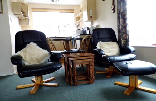 Hoveton Cottage | Waterside holiday cottage in Wroxham with own private mooring and fishing