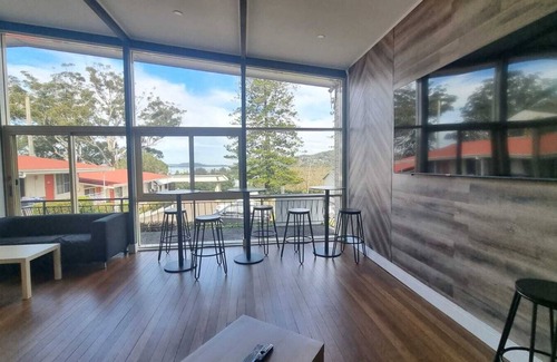 West Gosford Hotel | Waterview Gosford Motor Inn