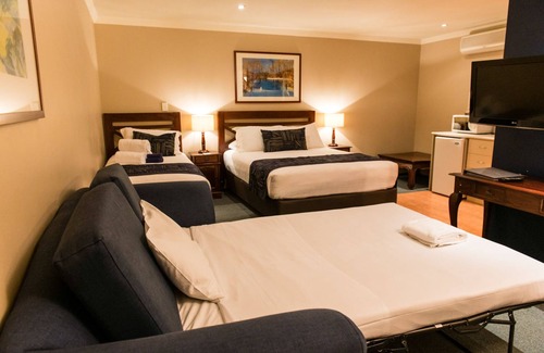 Wattle Grove Hotel | Wattle Grove Motel