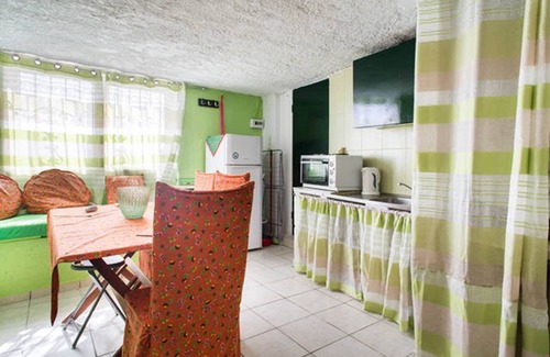 Salamis House | Wavedance Accommodation(Dionysos)