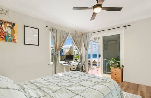 Narrabeen Apartment | Waves, Sand & Surf - Seconds to Beach