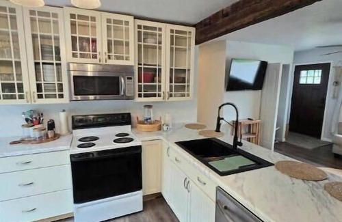 Enchanted Hills House | Wawasee - Minutes from Sandbar! Swim, Fish, Relax!
