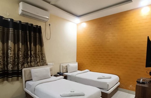 Hyderabad Hotel | Way Inn Familiar