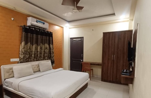Hyderabad Hotel | Way Inn Familiar